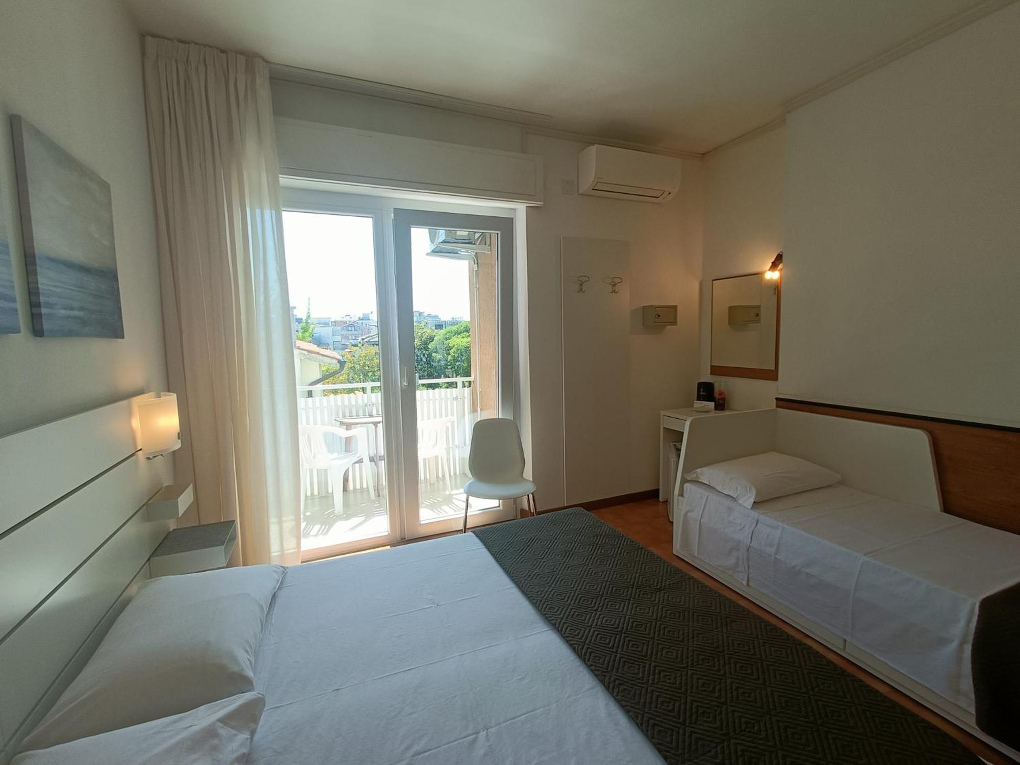 Hotel Merano Grado Exterior photo